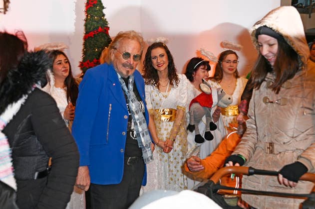 Frank Zander bei Frank Zanders 31. Weihnachtsfeier für Obdachlose und Bedürftige 2025 im Estrel Convention Center. Berlin, 22.12.2025