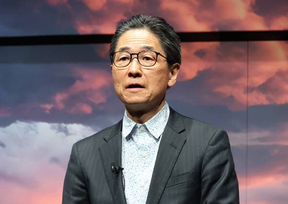 December 23, 2025, Tokyo, Japan - Japanese electronics maker Sharp s notebook computer brand Dynabook president Kiyofumi Kakudo announces actor Takumi Kitamura is named as the brand ambassador of the Dynabook in Tokyo on Tuesday, December 23, 2025. (photo by Yoshio Tsunoda AFLO)  aflo_314375163