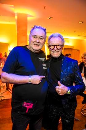 abb: Walter Lehnertz Wolfgang Lippert Schauspieler zu Gast bei der 31. Frank Zander Weihnachtsfeier das jaehrliche Weihnachtsessen fuer Obdachlose Beduerftige Menschen im Estrel Convention Center amn 22.12.2025 in Berlin Berlin Deutschland