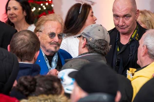 abb: Frank Zander Gastgeber der jaehrlichen statfindenden 31.Weihnachtsfeier Weihnachtsessen fuer Obdachlose und Beduerftige Menschen im Estrel Convention Center amn 22.12.2025 in Berlin Berlin Deutschland
