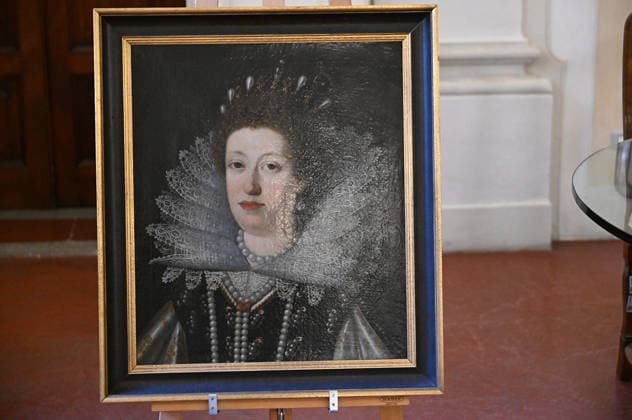 December 23, 2025, Florence, Italia, Italy: Palazzo Strozzi exhibits for the first time an original and previously unpublished portrait of the Florentine Diamond worn by Maria Magdalena of Austria. Florence, Dec 23rd 2025 Florence Italy  - ZUMAa289 20251223_zia_a289_001 Copyright: xAleandroxBiagiantix