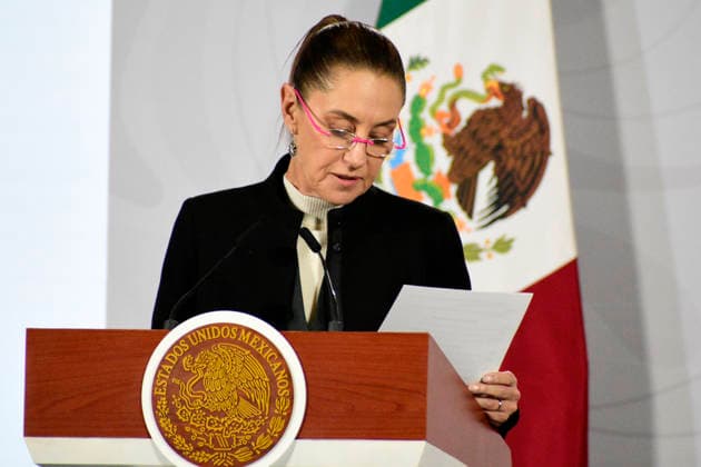 Mexican President Claudia Sheinbaum Pardo speaks during a press conference at the National Palace. on December 23, 2025, in Mexico City, Mexico. Mexico City Mexico - ZUMAe321 20251223_zia_e321_008 Copyright: xLuisxBarronx
