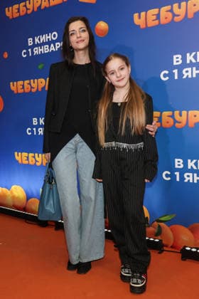 RUSSIA, MOSCOW - DECEMBER 24, 2025: Actresses Anastasia Sivayeva (L) and Tatyana Boyko on the red carpet during the premiere of the family comedy Cheburashka 2 by Dmitry Dyachenko at the KARO 11 Oktyabr cinema on Novy Arbat Street (New Arbat Avenue). Valery Sharifulin TASS  86692960