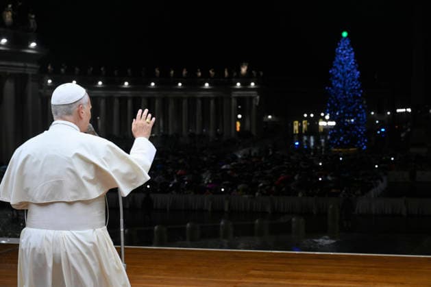 ITALY - POPE LEO XIV DURING THE CHRISTMAS EVE MASS AT ST PETER S BASILICA IN THE VATICAN - 2025 12 24 Italy, Rome, Vatican, 2025 12 24 Pope Leo XIV during the Christmas Eve mass at St Peter s Basilica in the Vatican EDITORIAL USE ONLY - NO BOOKS Copyright: xVATICANxMEDIAx