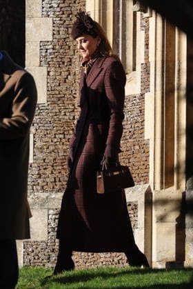 . 25 12 2025. Sandringham , United Kingdom. UK Royals led by King Charles III and Queen Camilla , at the Christmas Day church service at Sandringham, United Kingdom,  xStephenxLockx xi-Imagesx IIM-26475-0018