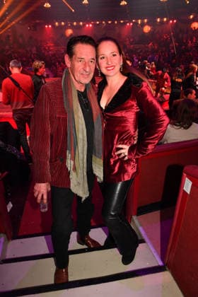 Max Tidof mit Tochter Luzie Premiere Winterspielzeit 2025 Circus Krone Ich. Du, Wir. Krone Manege Kronebau München 25. Dezember 2025
