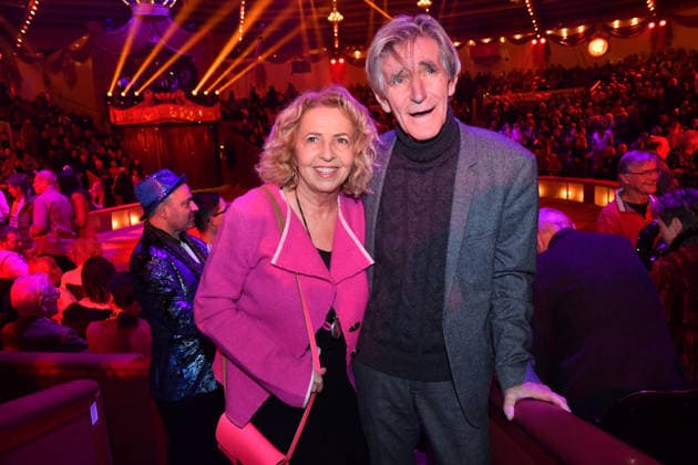 Michaela May mit Ehemann Bernd Schadewald Premiere Winterspielzeit 2025 Circus Krone Ich. Du, Wir. Krone Manege Kronebau München 25. Dezember 2025