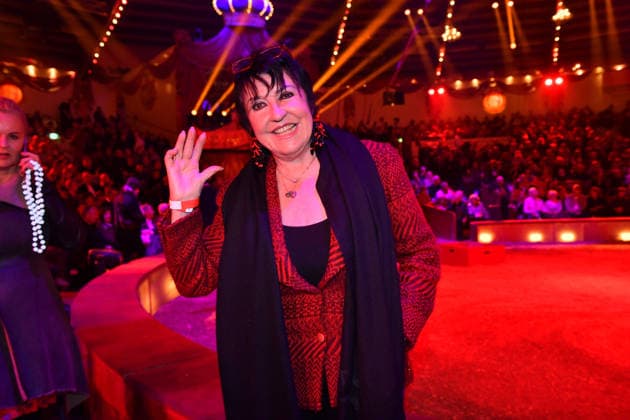 Uschi Ackermann Premiere Winterspielzeit 2025 Circus Krone Ich. Du, Wir. Krone Manege Kronebau München 25. Dezember 2025