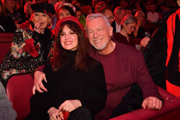 Otto Steiner und Natalia Avalon Premiere Winterspielzeit 2025 Circus Krone Ich. Du, Wir. Krone Manege Kronebau München 25. Dezember 2025