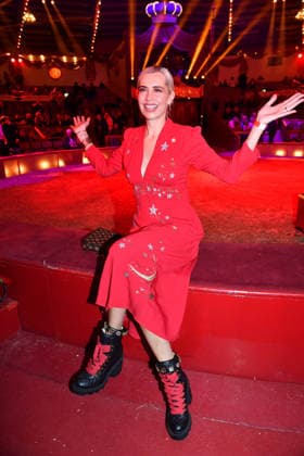 Verena Kerth Premiere Winterspielzeit 2025 Circus Krone Ich. Du, Wir. Krone Manege Kronebau München 25. Dezember 2025