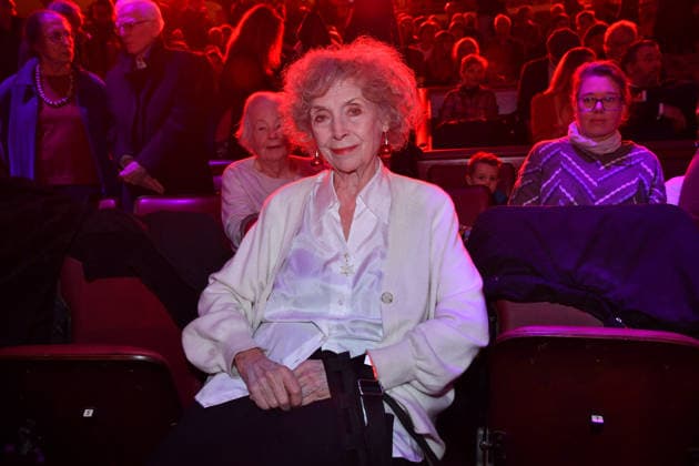 Ilse Neubauer Premiere Winterspielzeit 2025 Circus Krone Ich. Du, Wir. Krone Manege Kronebau München 25. Dezember 2025