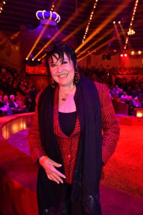 Uschi Ackermann Premiere Winterspielzeit 2025 Circus Krone Ich. Du, Wir. Krone Manege Kronebau München 25. Dezember 2025