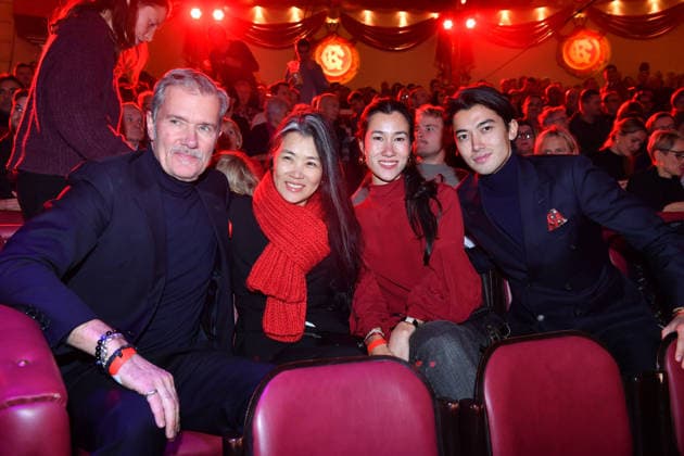 John Jürgen mit Familie Premiere Winterspielzeit 2025 Circus Krone Ich. Du, Wir. Krone Manege Kronebau München 25. Dezember 2025