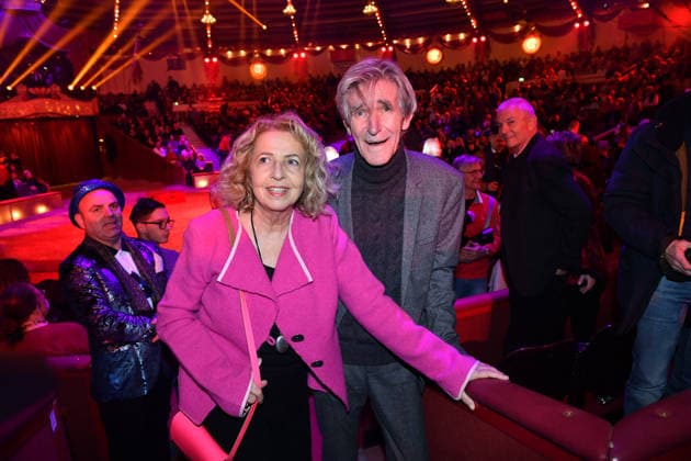 Michaela May mit Ehemann Bernd Schadewald Premiere Winterspielzeit 2025 Circus Krone Ich. Du, Wir. Krone Manege Kronebau München 25. Dezember 2025