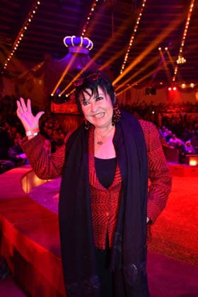 Uschi Ackermann Premiere Winterspielzeit 2025 Circus Krone Ich. Du, Wir. Krone Manege Kronebau München 25. Dezember 2025