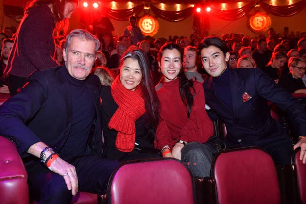 John Jürgen mit Familie Premiere Winterspielzeit 2025 Circus Krone Ich. Du, Wir. Krone Manege Kronebau München 25. Dezember 2025