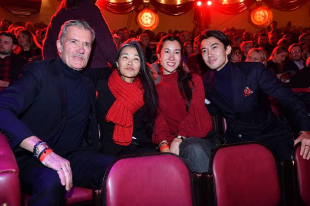 John Jürgen mit Familie Premiere Winterspielzeit 2025 Circus Krone Ich. Du, Wir. Krone Manege Kronebau München 25. Dezember 2025