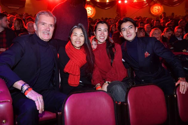 John Jürgen mit Familie Premiere Winterspielzeit 2025 Circus Krone Ich. Du, Wir. Krone Manege Kronebau München 25. Dezember 2025