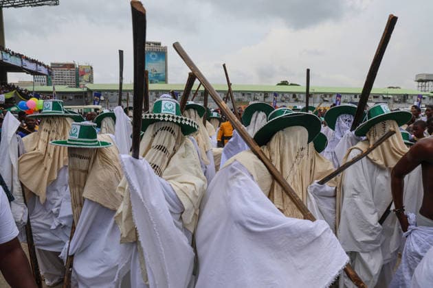 Eyo Festival in Lagos LAGOS, NIGERIA - DECEMBER 27: People wearing white clothes, donning wide-brimmed hats known as Aga, and carrying long wooden sticks called Opambata, accompanied by masked figures known as Eyo, attend the Eyo Festival in Lagos, Nigeria on December 27, 2025. Emmanuel Osodi Anadolu Lagos Nigeria. Editorial use only. Please get in touch for any other usage.  Copyright: x2025xAnadoluxEmmanuelxOsodix