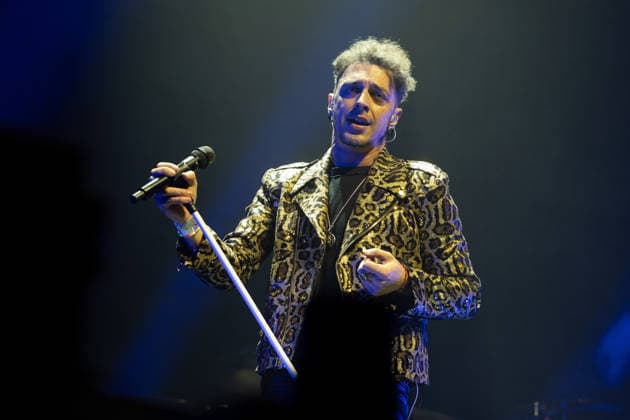 December 27, 2025, Madrid, Spain: Singer Gabriel de la Rosa, of the band Shinova performs during the concert at the Movistar Arena. Madrid Spain - ZUMAs197 20251227_aaa_s197_124 Copyright: xAtilanoxGarciax