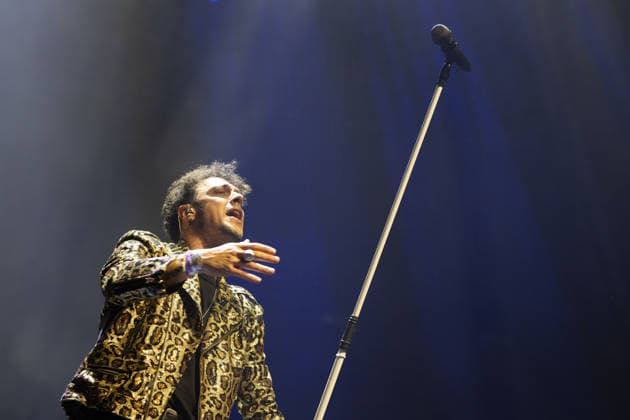 December 27, 2025, Madrid, Spain: Singer Gabriel de la Rosa, of the band Shinova performs during the concert at the Movistar Arena. Madrid Spain - ZUMAs197 20251227_aaa_s197_132 Copyright: xAtilanoxGarciax