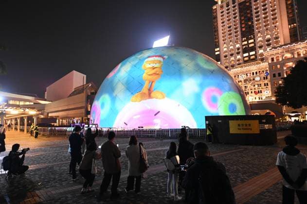 Merry Ballon Light Show At Hong Kong Space Museum Garfield, Christmas Merry Ballon Light Show display on Hong Kong Space Museum on December 28, 2025 in Hong Kong. (Photo by Kobe Li Nexpher Images) Hong Kong