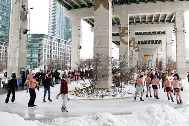 Polar Bear Skate in Toronto TORONTO, CANADA - DECEMBER 28 : People wearing bathing suits take part in the 2025 Toronto Polar Bear Skate on the Bentway’s outdoor ice trail in Toronto, Ontario on December 28, 2025. Mert Alper Dervis Anadolu Toronto Canada. Editorial use only. Please get in touch for any other usage.  Copyright: x2025xAnadoluxMertxAlperxDervisx