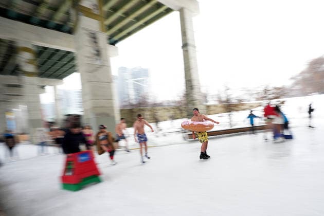 Polar Bear Skate in Toronto TORONTO, CANADA - DECEMBER 28 : People wearing bathing suits take part in the 2025 Toronto Polar Bear Skate on the Bentway’s outdoor ice trail in Toronto, Ontario on December 28, 2025. Mert Alper Dervis Anadolu Toronto Canada. Editorial use only. Please get in touch for any other usage.  Copyright: x2025xAnadoluxMertxAlperxDervisx