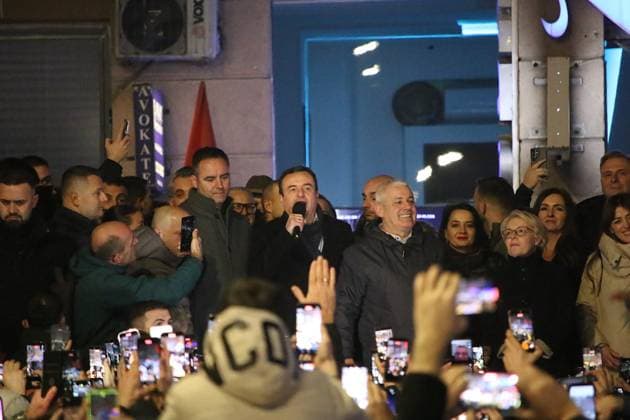 Kosovo PM Kurti declares victory after early vote PRISTINA, KOSOVO - DECEMBER 28: Kosovo’s Prime Minister Albin Kurti celebrates with supporters in the center of the capital following early parliamentary elections, in Pristina, Kosovo on December 28, 2025. With around 98 percent of the ballots counted, Kurti’s Self-Determination Movement (Vetevendosje) declared victory after securing 49.62 percent of the vote. Erkin Keci Anadolu Pristina Kosovo. Editorial use only. Please get in touch for any other usage.  Copyright: x2025xAnadoluxErkinxKecix