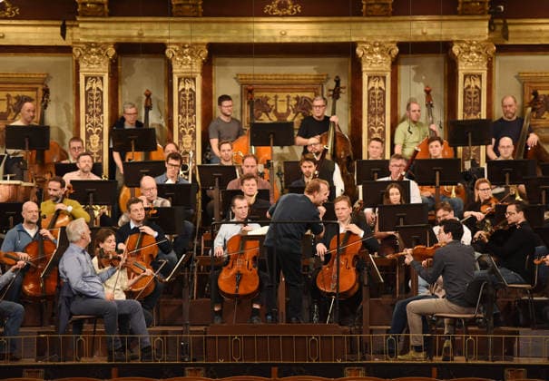 (251230) -- BEIJING, Dec. 30, 2025 -- Members of the Vienna Philharmonic are seen at the rehearsal of the 2026 Vienna Philharmonic New Year s Concert in Vienna, Austria, Dec. 29, 2025. ) XINHUA PHOTOS OF THE DAY HexCanling 