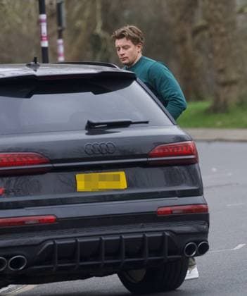 Adam Peaty and Holly Ramsay 29 12 2025 Adam Peaty and new wife, Holly, leave London for their honeymoon. .They left Gordon Ramsay’s Wandsworh home after their Christmas wedding.  Copyright: xRayxCollins.x NINTCHDBPICT001048412292