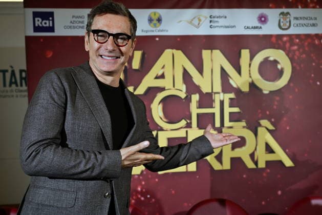 December 30, 2025, Catanzaro, Catanzaro, Italy: Press conference for the presentation of RAI s New Year s Eve program, L anno che verro , at the S. Giovanni Complex, Catanzaro. Pictured is Marco Liorni, host. Catanzaro, Italy 30 December 2025 Catanzaro Italy  - ZUMAa289 20251230_zia_a289_074 Copyright: xValeriaxFerrarox