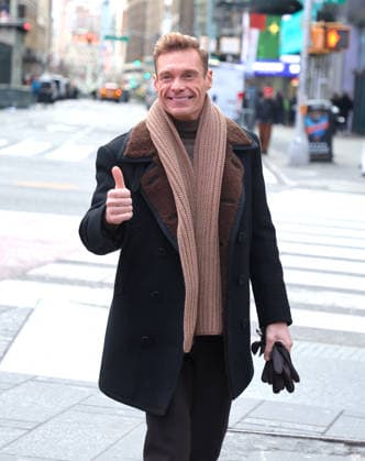 Rita Ora and Ryan Seacrest out in Times Square Singer Rita Ora with TV host Ryan Seacrest are walking in Times Square ahead of tomorrow Dick Clark s New Year s Rockin Eve in New York, NY on December 30, 2025. Photo by Dylan Travis ABACAPRESS.COM New York City New York United States  Copyright: xDylanxTravis ABACAx
