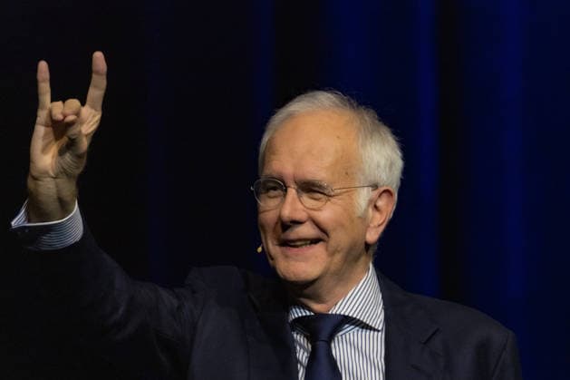 Harald Schmidt Bericht aus Bonn im Theater Bonn 30.12.2025. Harald Schmidt bei seinem Bühnenprogramm BERICHT FÜR BONN - Endgültiges zur Weltlage im Theater Bonn am 30.12.2025. Mit scharfem Humor und analytischer Distanz kommentierte der Entertainer aktuelle politische und gesellschaftliche Themen. Bonn Nordrhein-Westfalen Deutschland Copyright: xBonn.digitalx xMarcxJohnx