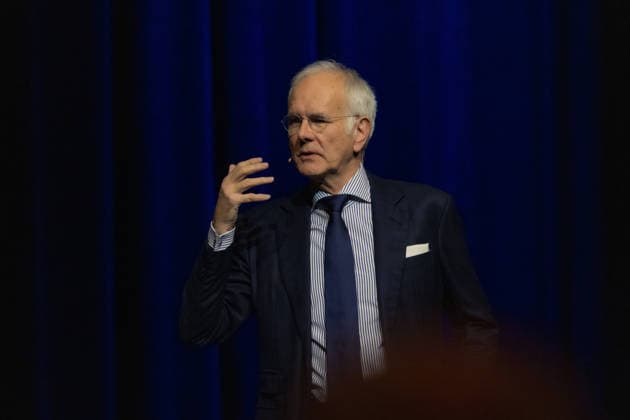 Harald Schmidt Bericht aus Bonn im Theater Bonn 30.12.2025. Harald Schmidt bei seinem Bühnenprogramm BERICHT FÜR BONN - Endgültiges zur Weltlage im Theater Bonn am 30.12.2025. Mit scharfem Humor und analytischer Distanz kommentierte der Entertainer aktuelle politische und gesellschaftliche Themen. Bonn Nordrhein-Westfalen Deutschland Copyright: xBonn.digitalx xMarcxJohnx