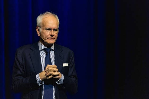 Harald Schmidt Bericht aus Bonn im Theater Bonn 30.12.2025. Harald Schmidt bei seinem Bühnenprogramm BERICHT FÜR BONN - Endgültiges zur Weltlage im Theater Bonn am 30.12.2025. Mit scharfem Humor und analytischer Distanz kommentierte der Entertainer aktuelle politische und gesellschaftliche Themen. Bonn Nordrhein-Westfalen Deutschland Copyright: xBonn.digitalx xMarcxJohnx