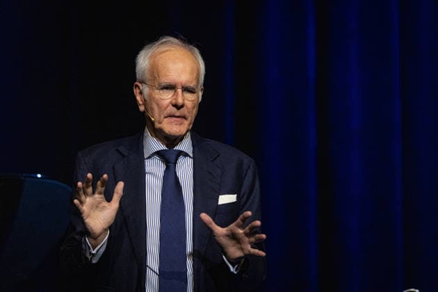 Harald Schmidt Bericht aus Bonn im Theater Bonn 30.12.2025. Harald Schmidt bei seinem Bühnenprogramm BERICHT FÜR BONN - Endgültiges zur Weltlage im Theater Bonn am 30.12.2025. Mit scharfem Humor und analytischer Distanz kommentierte der Entertainer aktuelle politische und gesellschaftliche Themen. Bonn Nordrhein-Westfalen Deutschland Copyright: xBonn.digitalx xMarcxJohnx
