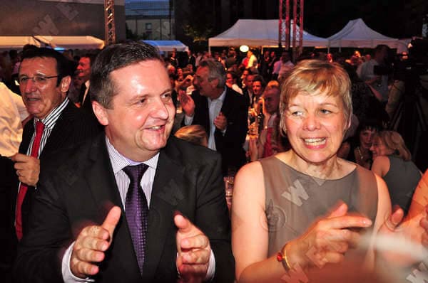 Promis auf Stallwaechterparty in Berlin Stefan Mappus and wife Susanne Verweyen-Mappus dancing Stallwaechterparty at Landesvertretung Baden-Wuerttemberg, Berlin, Germany WENN 8673415.jpg