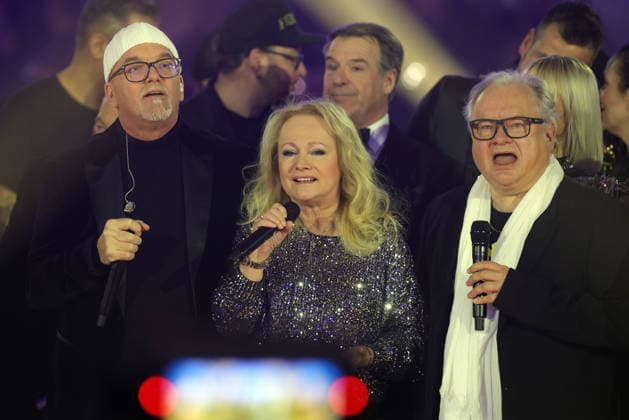 Silvester-Schlagerboom 2026 live Die Wunderlichtershow DJ Ötzi, Nicole und Heinz Rudolf Kunze. Silvester-Schlagerboom 2026 am 31. Dezember 2025 in der Basketballarena des FC Bayern München, BMW Park München.