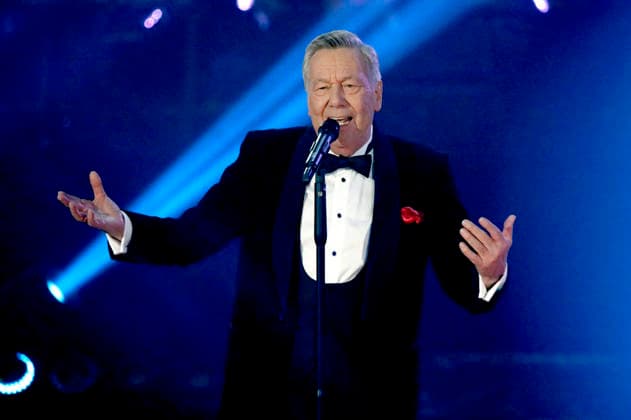 Roland Kaiser in der TV-Show Silvester-Schlagerbooom 2026 live - Die Wunderlichtershow! im BMW Park. München, 31.12.2025