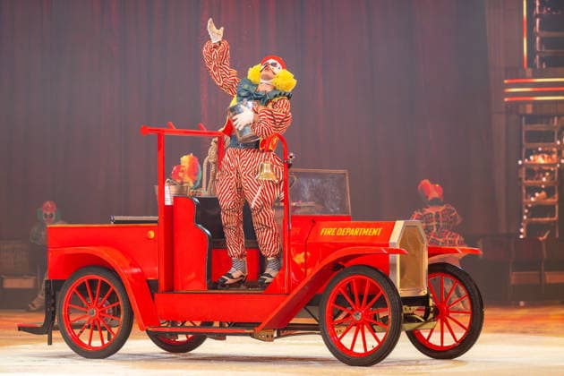 Die Show, Holiday on Ice CINEMA OF DREAMS, Premiere in Muenchen mit Gaststar Max Giesinger, 02.01.2026 Muenchen Bayern Deutschland