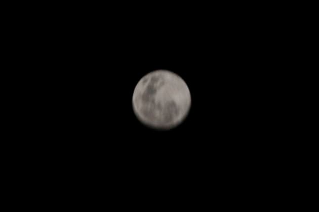 January 2, 2026, Chalco, State Of Mexico, Mexico: The new year 2026 began with one of the most striking and luminous natural phenomena: the Full Moon, or Super Wolf Moon. This winter phenomenon occurs when the moon is closer to Earth than usual, making it fully visible to the naked eye from Chalco, State of Mexico, without the need for telescopes or similar devices. The name Wolf Moon has several origins. Some say it s because wolves howl more when this natural satellite is visible; a Sioux legend refers to it as the moon when wolves run together, just to mention a few possible origins of the name. Chalco Mexico - ZUMAp204 20260102_zip_p204_012 Copyright: xJosuexPerezx