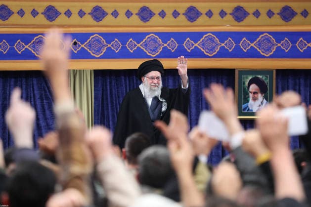 January 3, 2026, Tehran, Iran: Iranian Supreme Leader Ayatollah ALI KHAMENEI waves during a meeting with families of Iranian martyrs during a ceremony marking the sixth anniversary of the death of Qassem Soleimani in Tehran. Khamenei addressed recent protests in Iran, drawing a distinction between what he described as legitimate protests and riots, and said authorities are working to address economic concerns, including rising foreign currency rates. Tehran Iran - ZUMAi98_ 20260103_zih_i98_002 Copyright: xIranianxSupremexLeader SxOfficex