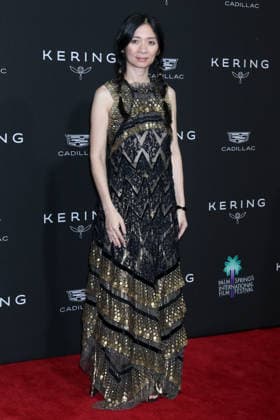 January 4, 2026, Palm Springs, Ca, USA: LOS ANGELES - JAN 3: Chloe Zhao at 37th Palm Springs International Film Festival Gala at the Convention Center on January 3, 2026 in Palm Springs, CA Palm Springs USA - ZUMAnc22 20260104_zaa_nc22_011 Copyright: xKathyxHutchinsx