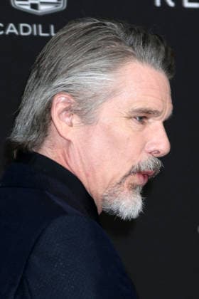 January 4, 2026, Palm Springs, Ca, USA: LOS ANGELES - JAN 3: Ethan Hawke at 37th Palm Springs International Film Festival Gala at the Convention Center on January 3, 2026 in Palm Springs, CA Palm Springs USA - ZUMAb170 20260104_aap_b170_079 Copyright: xKayxBlakex