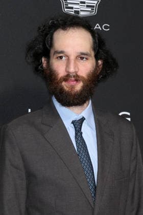 January 4, 2026, Palm Springs, Ca, USA: LOS ANGELES - JAN 3: Joshua Safdie at 37th Palm Springs International Film Festival Gala at the Convention Center on January 3, 2026 in Palm Springs, CA Palm Springs USA - ZUMAb170 20260104_aap_b170_086 Copyright: xKayxBlakex