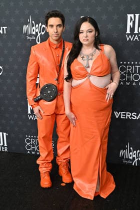 31st Annual Critics Choice Awards - Arrivals Paul W. Downs and Megan Stalter arriving to the 31st Annual Critics Choice Awards held at Barker Hanger on January 4, 2026 in Santa Monica, Ca. Santa Monica Barker Hanger California USA Copyright: xLisaxOConnor xAFF-USA.COMx