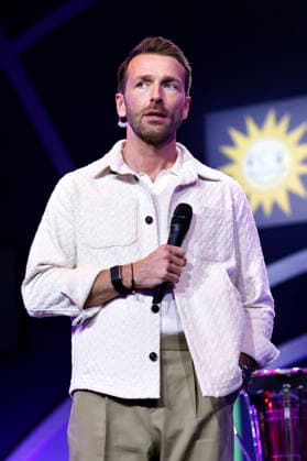 Moderator Christian Düren bei der Pro7 Promi-Darts-WM 2026 im Maritim Hotel Bonn. Bonn, 04.01.2026 NRW Deutschland Copyright: xChristophxHardtx