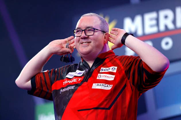 Profi-Dartspieler Stephen Bunting (The Bullet) bei der Pro7 Promi-Darts-WM 2026 im Maritim Hotel Bonn. Bonn, 04.01.2026 NRW Deutschland Copyright: xChristophxHardtx