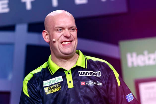Profi-Dartspieler Michael van Gerwen (Mighty Mike) bei der Pro7 Promi-Darts-WM 2026 im Maritim Hotel Bonn. Bonn, 04.01.2026 NRW Deutschland Copyright: xChristophxHardtx